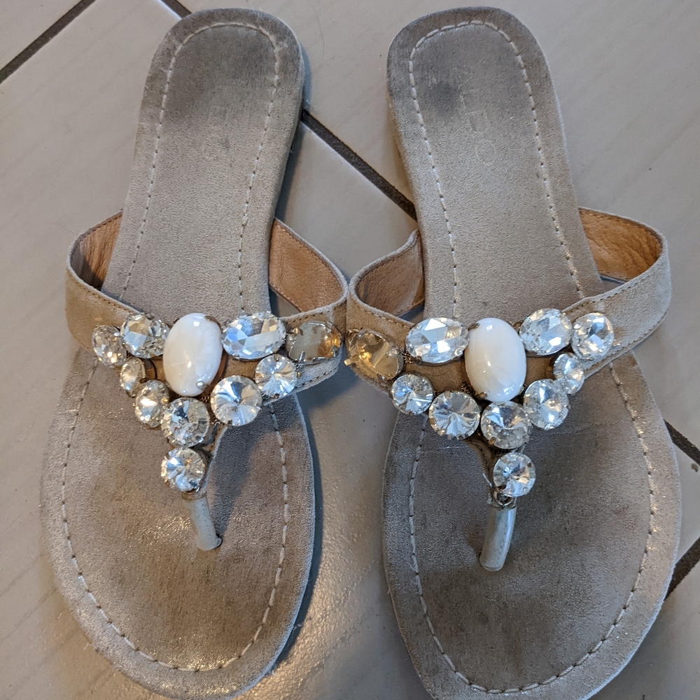 Sandal